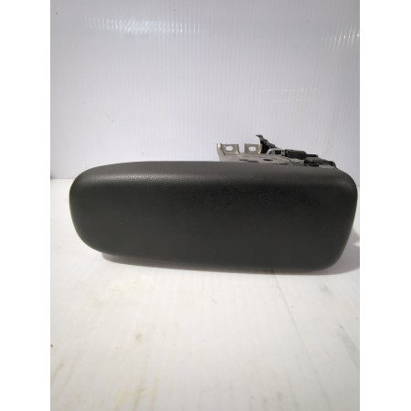 Recambio de apoyabrazos central para toyota yaris (_p21_, _pa1_, _ph1_) 1.5 hybrid (mxph11) referencia OEM IAM 58961k0020  