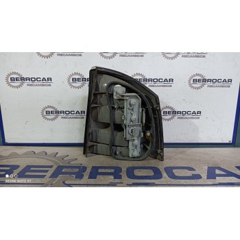 Recambio de piloto trasero izquierdo para opel vectra c berlina referencia OEM IAM 13131001  