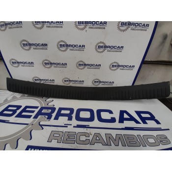 Recambio de molduras traseras para land rover range rover sport referencia OEM IAM D0E000021XXX  