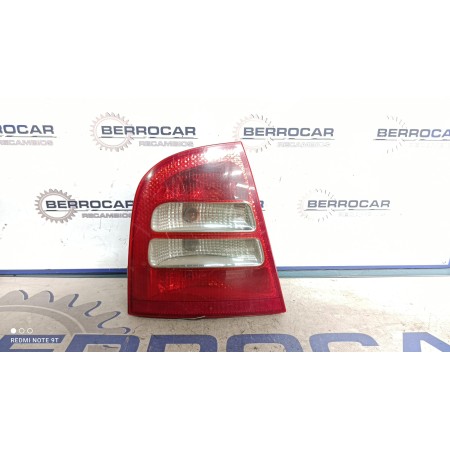 Recambio de piloto trasero izquierdo para skoda octavia berlina (1u2) referencia OEM IAM 1U6945095  