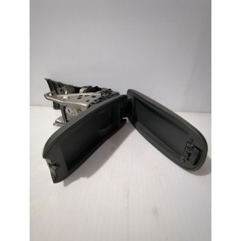 Recambio de apoyabrazos central para toyota yaris (_p21_, _pa1_, _ph1_) 1.5 hybrid (mxph11) referencia OEM IAM 58961k0020  