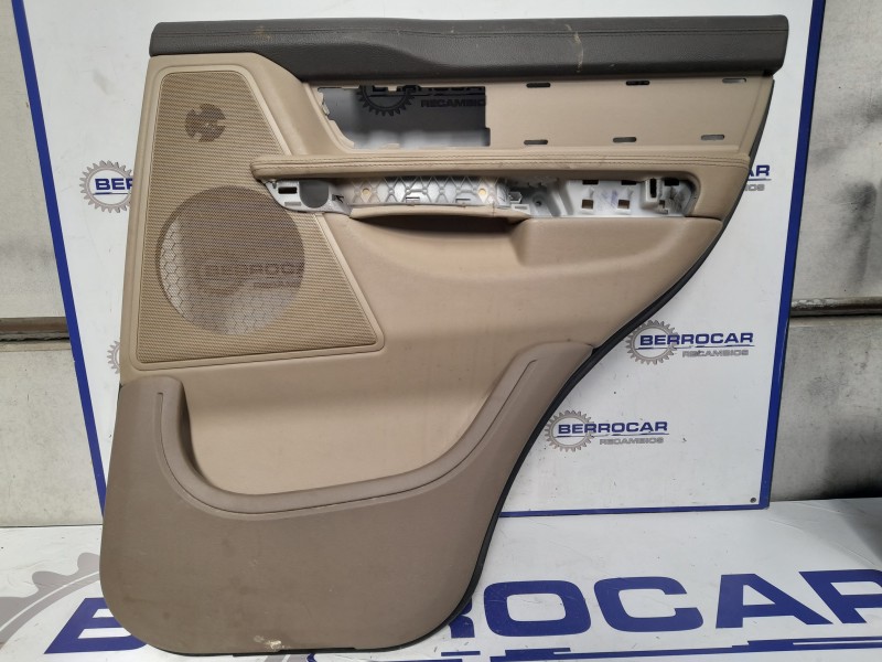 Recambio de guarnecido puerta trasera derecha para land rover range rover sport referencia OEM IAM AH3225568AAW  