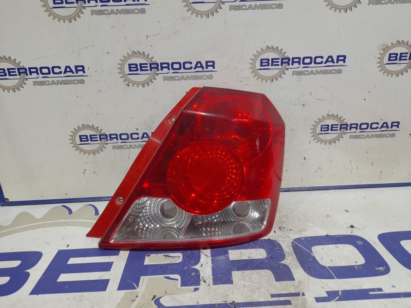 Recambio de piloto trasero derecho para daewoo kalos 1.2 cat referencia OEM IAM 300267R  