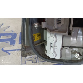 Recambio de piloto trasero derecho para opel vectra c berlina referencia OEM IAM 13131002  