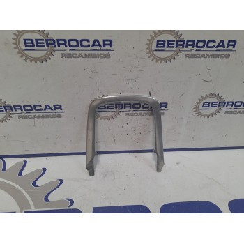 Recambio de moldura para opel insignia berlina 2.0 16v cdti referencia OEM IAM 13222104  