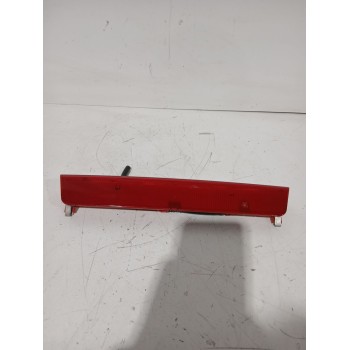 Recambio de piloto trasero central para ford puma (j2k, cf7) 1.0 ecoboost referencia OEM IAM H1BB13A613  