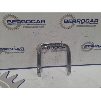 Recambio de moldura para opel insignia berlina 2.0 16v cdti referencia OEM IAM 13222104  