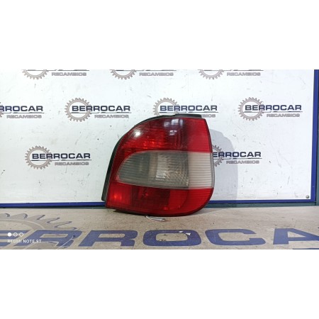 Recambio de piloto trasero derecho para renault laguna ii (bg0) referencia OEM IAM 8200002471  