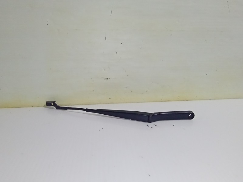 Recambio de brazo limpia delantero izquierdo para volkswagen polo (6c1) advance bluemotion referencia OEM IAM 6R1955409A  