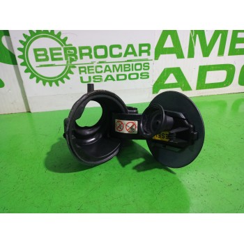 Recambio de tapa exterior combustible para citroën c4 grand picasso exclusive referencia OEM IAM 9685086780  