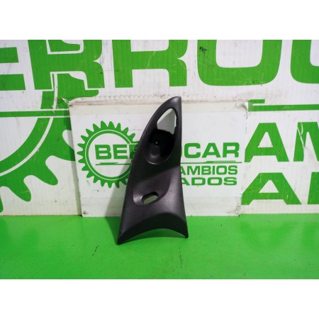 Recambio de moldura para ford focus berlina (cak) trend referencia OEM IAM 98ABA22620  