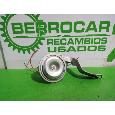 Recambio de claxon para ford fiesta (cbk) ambiente referencia OEM IAM 0051344  