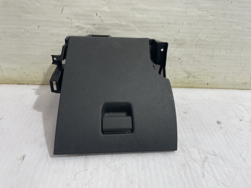 Recambio de guantera para peugeot 508 allure referencia OEM IAM 9686447777  