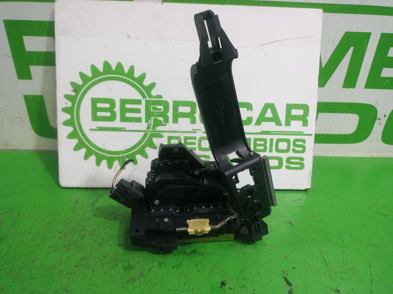 Recambio de cerradura puerta trasera izquierda para ford focus berlina (cak) ambiente referencia OEM IAM 2S4AA26413DA  