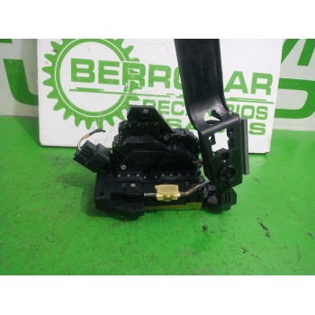 Recambio de cerradura puerta trasera izquierda para ford focus berlina (cak) ambiente referencia OEM IAM 2S4AA26413DA  