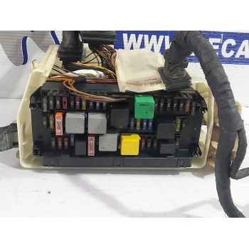 Recambio de caja reles / fusibles para mercedes-benz clase e (w212) lim. 2.1 cdi cat referencia OEM IAM A2129008307  
