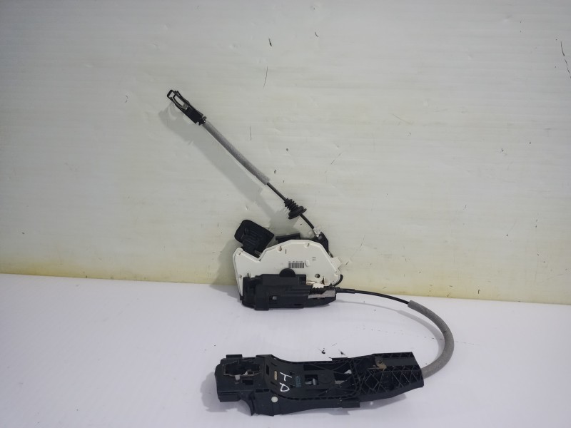 Recambio de cerradura puerta trasera derecha para volkswagen polo (6c1) advance bluemotion referencia OEM IAM 46H6R4839016A  