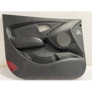 GUARNECIDO PUERTA DELANTERA IZQUIERDA 823102Y000 / 823072Y0109P 