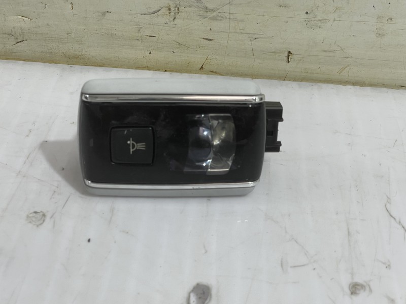 Recambio de luz interior para peugeot 508 allure referencia OEM IAM 968848  