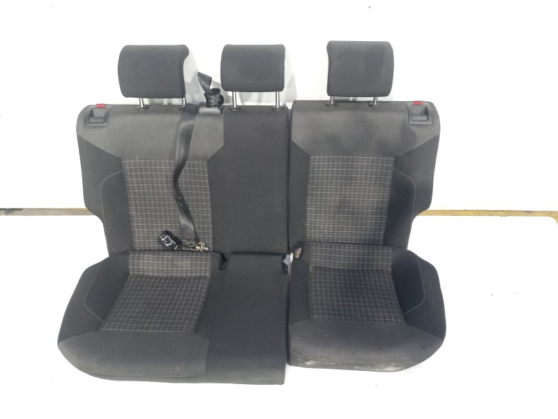Recambio de asiento trasero para volkswagen polo (6c1) advance bluemotion referencia OEM IAM 6R6885501AM  