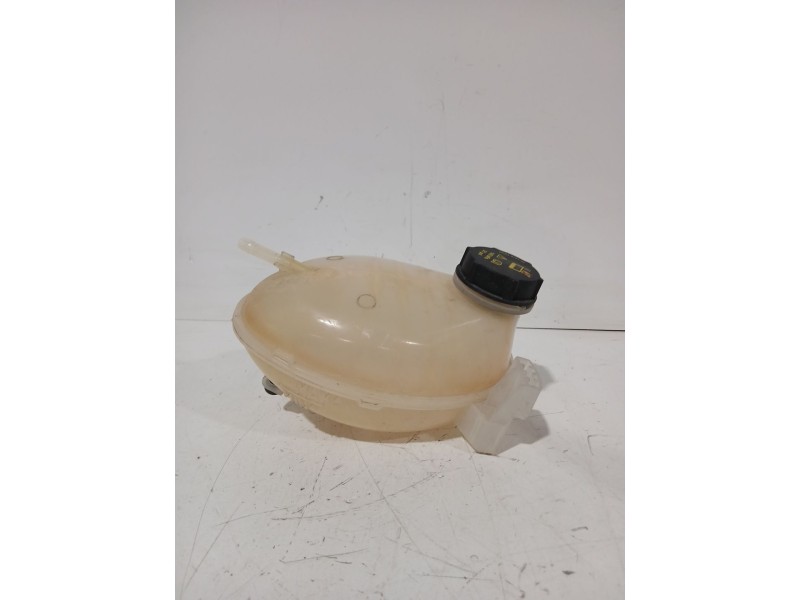 Recambio de deposito expansion para ford puma (j2k, cf7) 1.0 ecoboost referencia OEM IAM GN118A080AA  