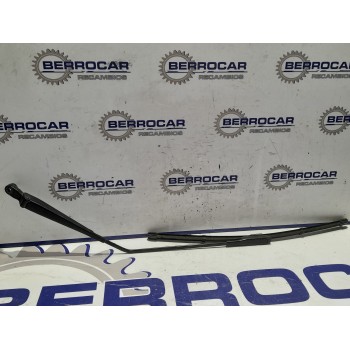 Recambio de brazo limpia trasero para opel insignia berlina 2.0 16v cdti referencia OEM IAM 13227421  
