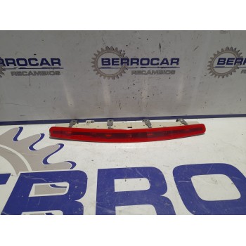 Recambio de luz central de freno para opel insignia berlina 2.0 16v cdti referencia OEM IAM 13226842  