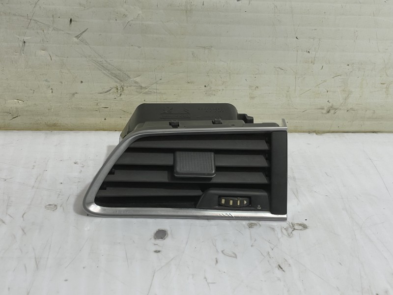 Recambio de rejilla aireadora para peugeot 508 allure referencia OEM IAM 9686445377  