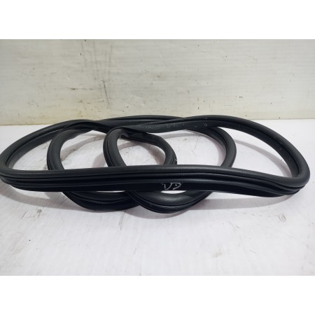 Recambio de goma contorno para hyundai ix35 (lm, el, elh) 2.0 crdi 4wd referencia OEM IAM 821202Y0004X  