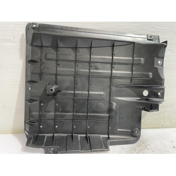 Recambio de cubrecarter para hyundai ix35 (lm, el, elh) 2.0 crdi 4wd referencia OEM IAM 841372S000  