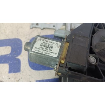 Recambio de elevalunas delantero derecho para peugeot 208 1.6 blue-hdi fap referencia OEM IAM 9674254380  