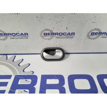 Recambio de maneta interior delantera derecha para dacia duster (hs_) 1.5 dci 4x4 (hsmc, hsmd) referencia OEM IAM 8200733847  