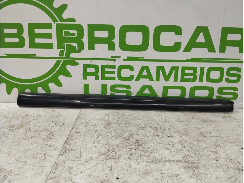 Recambio de faldon lateral para ford focus berlina (cap) 1.6 16v cat referencia OEM IAM MSDF0120401L  