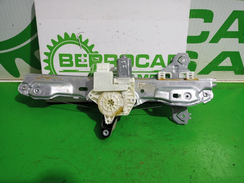 Recambio de motor elevalunas trasero izquierdo para nissan qashqai (j11) acenta referencia OEM IAM 82701HV00C  