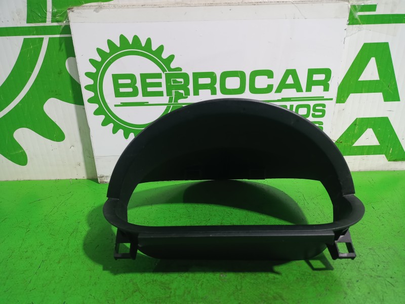 Recambio de moldura para ford fiesta (cbk) ambiente referencia OEM IAM 2S6X10A870AB  