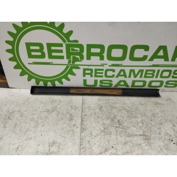 Recambio de faldon lateral para ford focus berlina (cap) 1.6 16v cat referencia OEM IAM MSDF0120401L  