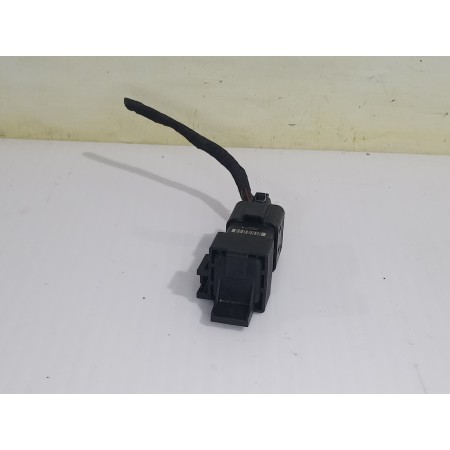 Recambio de caja precalentamiento para volkswagen polo (6c1) advance bluemotion referencia OEM IAM 04B907281  