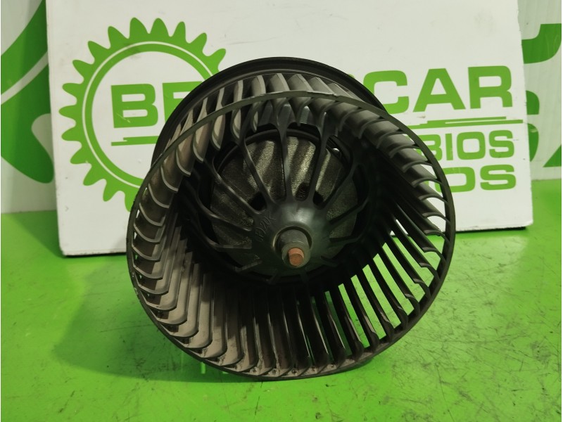 Recambio de motor calefaccion para ford focus berlina (cap) 1.6 16v cat referencia OEM IAM 4M5H18456CC  