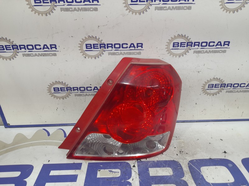 Recambio de piloto trasero derecho para daewoo kalos 1.2 cat referencia OEM IAM 300267R  