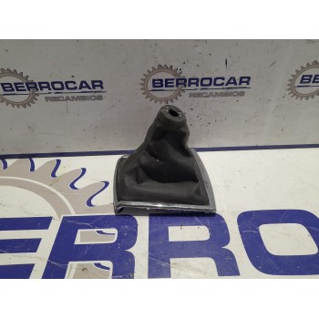 Recambio de guarnecidos palanca cambio para toyota yaris (ncp1/nlp1/scp1) 1.0 cat referencia OEM IAM 58842  