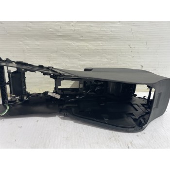 Recambio de consola central para peugeot 508 allure referencia OEM IAM 9686452980  