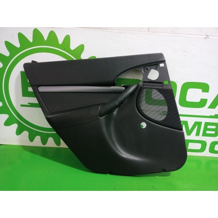 Recambio de guarnecido puerta trasera izquierda para ford focus berlina (cak) trend referencia OEM IAM 1311264  