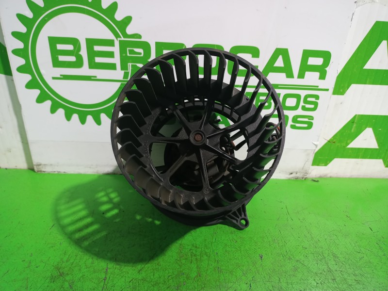 Recambio de motor calefaccion para ford fiesta (cbk) ambiente referencia OEM IAM 1736005401  