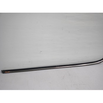 Recambio de moldura derecha para mini mini (r56) cooper referencia OEM IAM 51372756102  