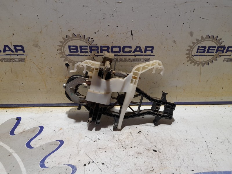 Recambio de soporte maneta para volkswagen caddy ka/kb (2k) 1.9 tdi referencia OEM IAM 2K0843351C  