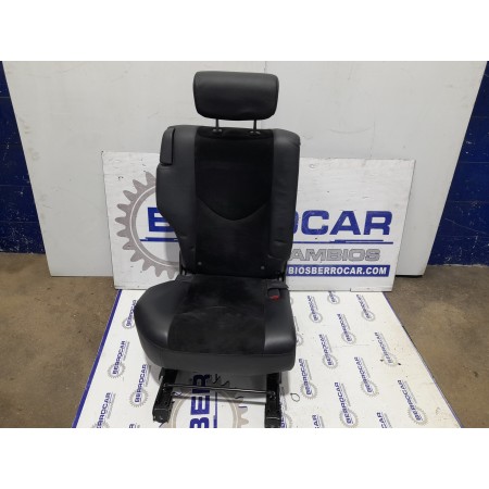 Recambio de asientos trasero derecho para toyota rav 4 2.2 d-4d cat referencia OEM IAM 7101742101  