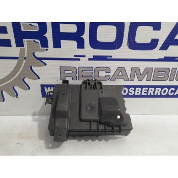 Recambio de tapa bateria para opel zafira a elegance referencia OEM IAM 24449812  