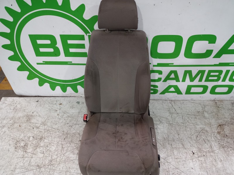 Recambio de asiento delantero izquierdo para volkswagen passat berlina (3c2) 2.0 tdi referencia OEM IAM 3Q0881105K  