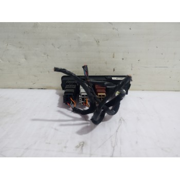 Recambio de interruptor para hyundai ix35 (lm, el, elh) 2.0 crdi 4wd referencia OEM IAM 937002S3009P  