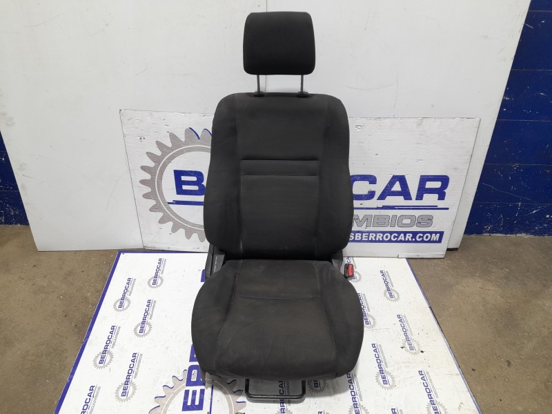 Recambio de asiento delantero derecho para toyota corolla (e12) 1.4 turbodiesel cat referencia OEM IAM 8510361M00  